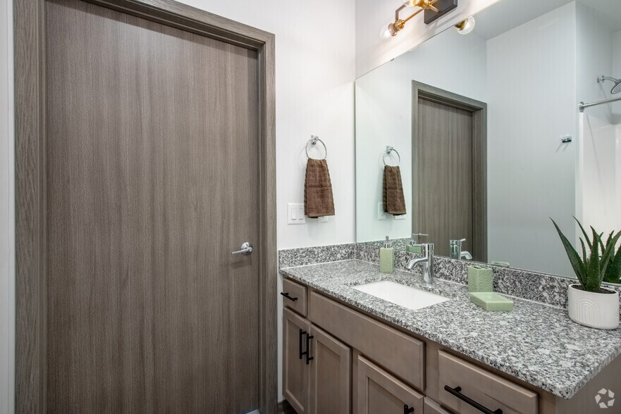 More Photos Of 410 W Verona Ave, Verona Apartments For Lease