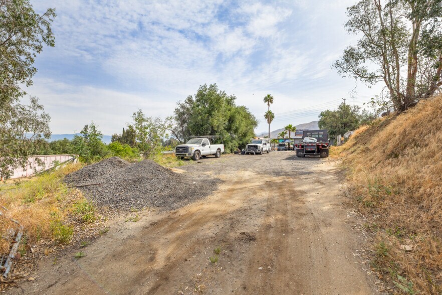 More Photos Of 2981 S La Cadena Dr, Colton Land For Sale