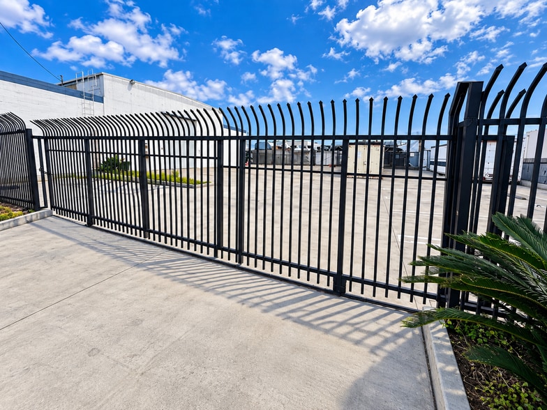 More Photos Of 7805 Paramount Blvd, Pico Rivera Distribution For Lease