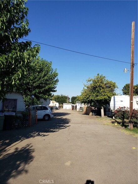 More Photos Of , Bakersfield Multifamily For Sale