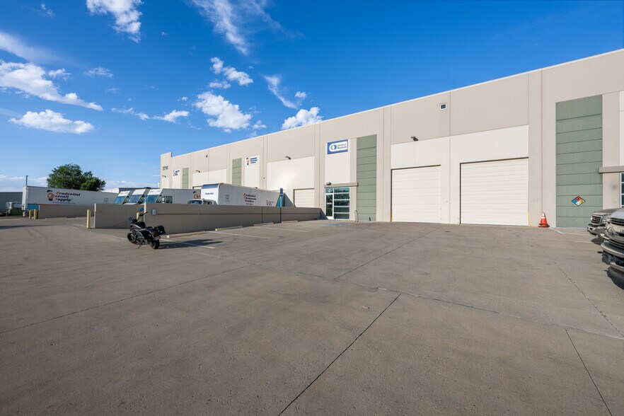 More Photos Of 5710 E 56th Ave, Commerce City Distribution For Lease