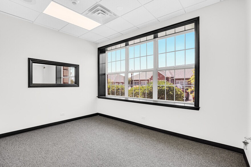 More Photos Of 11504 W 183rd St, Orland Park Medical For Sale