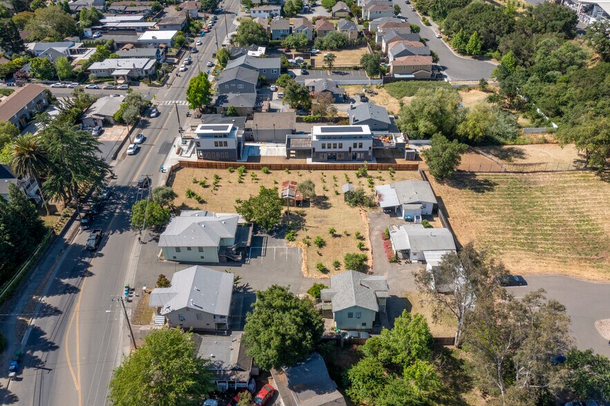 More Photos Of 821 Healdsburg Ave, Healdsburg Office Residential For Sale