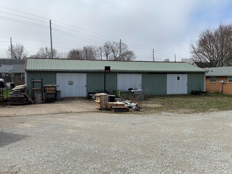 More Photos Of 461 E Michigan St, Fortville Industrial For Sale