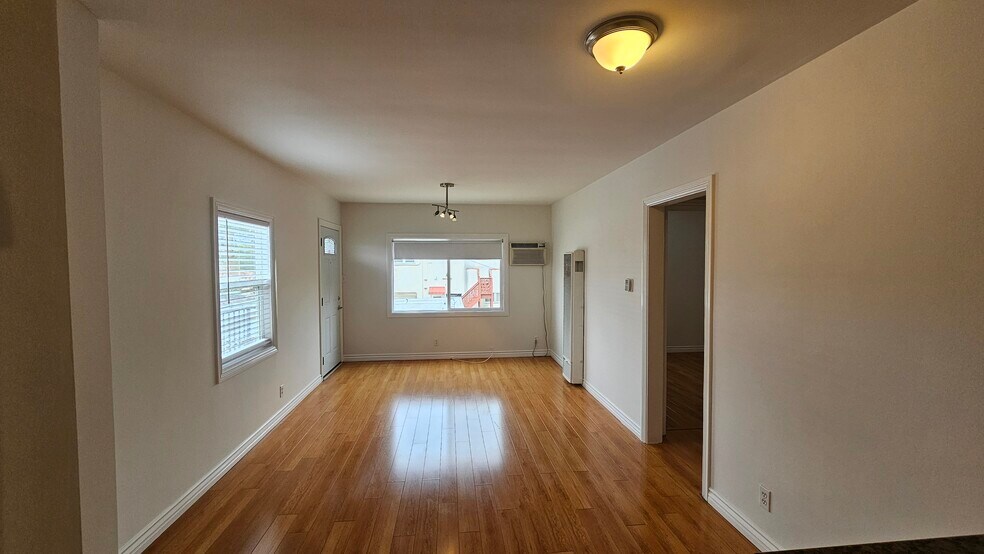 More Photos Of 603-607 1/2 N. Bronson Av, Los Angeles Apartments For Sale