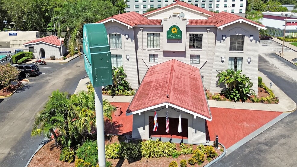 More Photos Of 7500 U.S. Highway 19 N, Pinellas Park Hotel For Sale