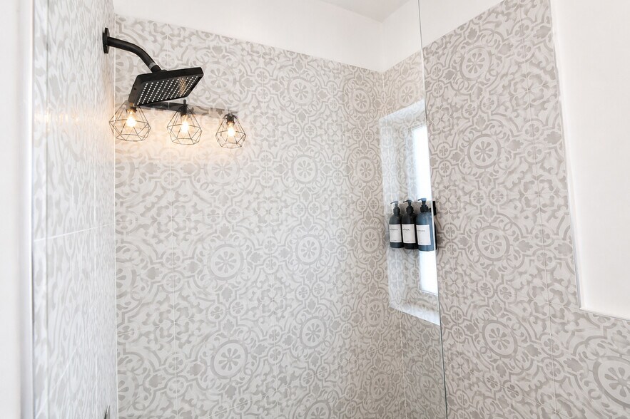 More Photos Of 1440 SW 4th St, Miami Apartments For Sale