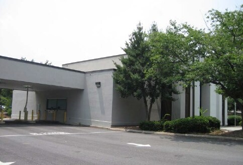 More Photos Of 4121 South Stream Blvd, Charlotte Freestanding For Lease