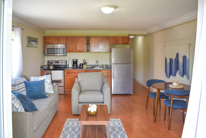 More Photos Of 3204 SE 10th St, Pompano Beach Apartments For Sale