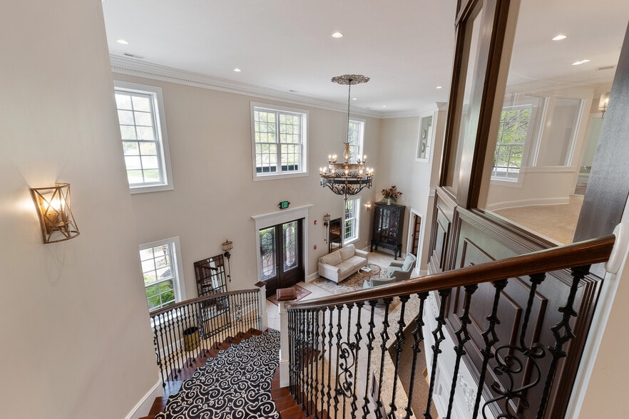 More Photos Of 3139 16th Street Rd, Huntington Medical For Sale