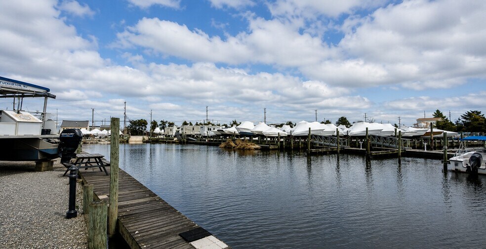 More Photos Of 470 S Green St, Tuckerton Marina For Sale