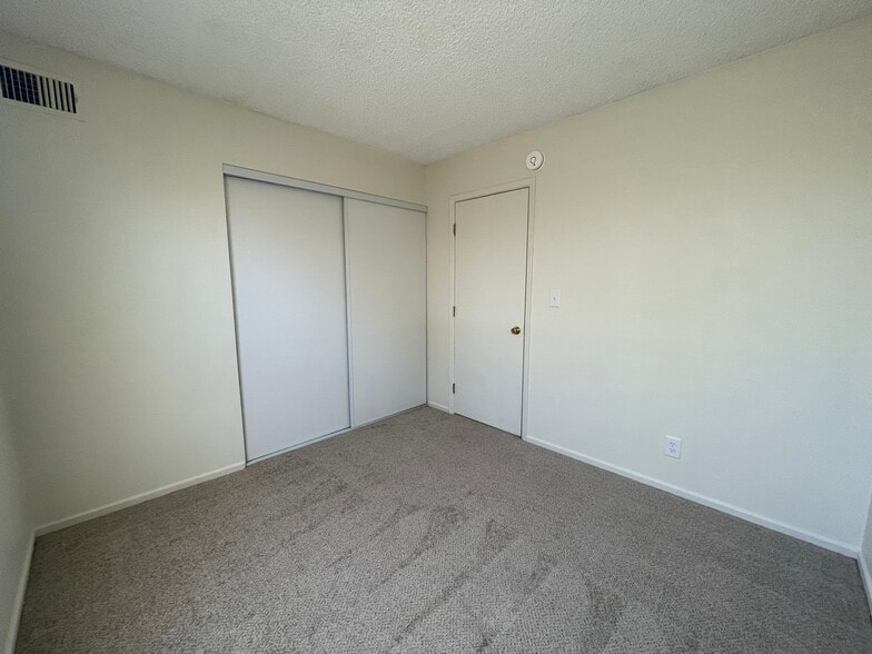 More Photos Of 5801 W Washington Ave, Las Vegas Apartments For Sale