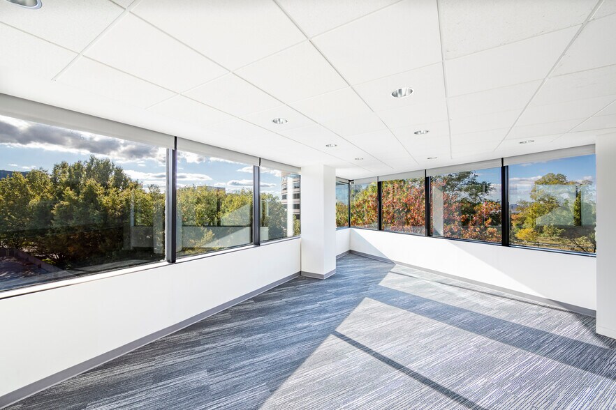 More Photos Of 8219 Leesburg Pike, Vienna Medical For Lease