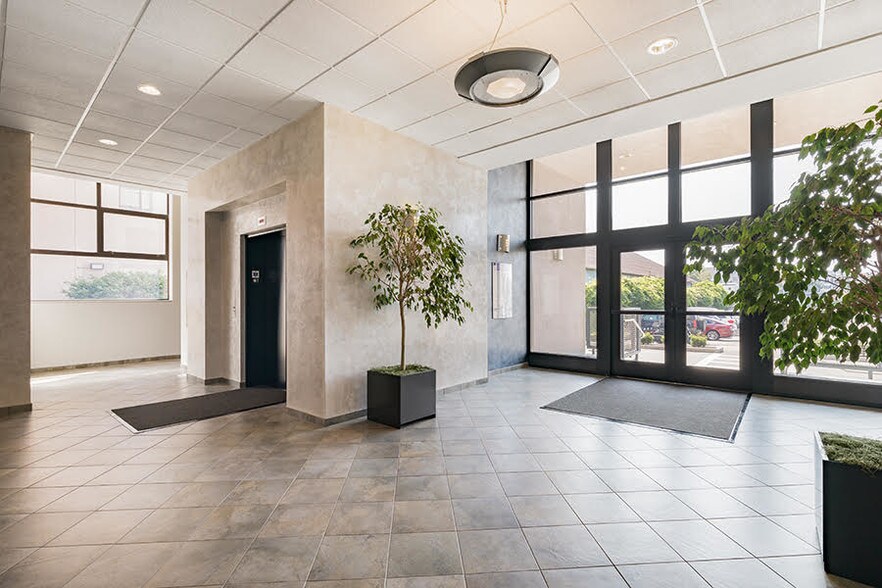 More Photos Of 11 Elkins St, Boston Office For Lease