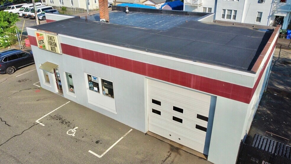 Primary Photo Of 512 Saint James Ave, Springfield Auto Repair For Sale