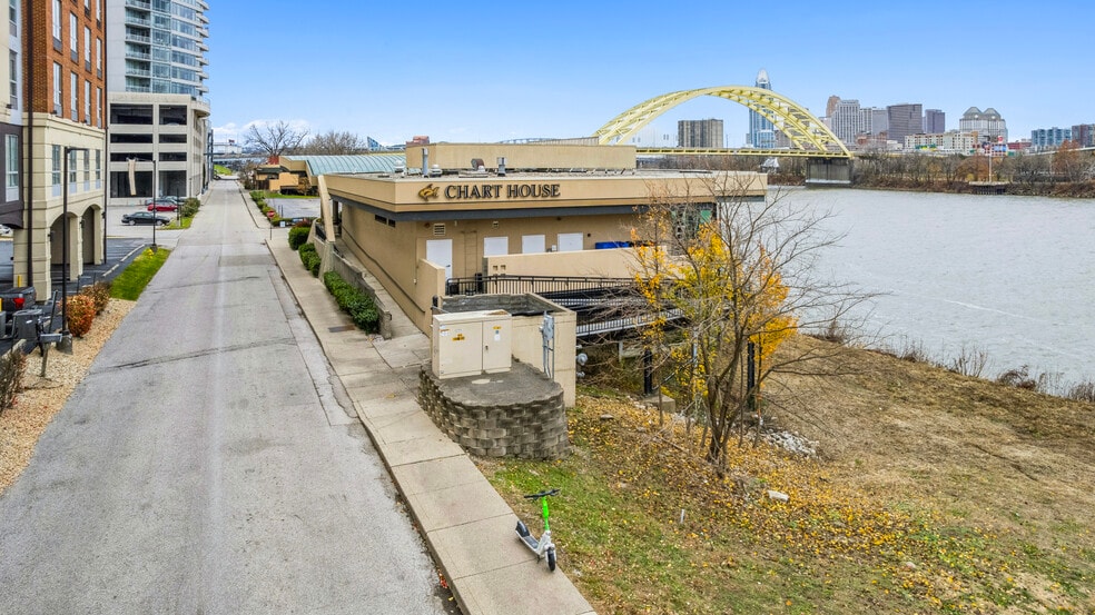 More Photos Of 405 Riverboat Row, Newport Restaurant For Sale