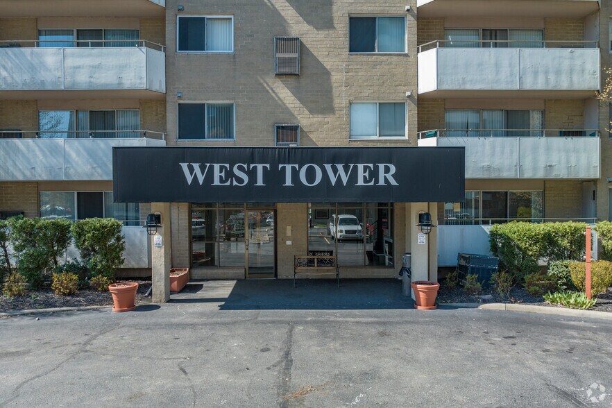 More Photos Of 30901 Lake Shore Blvd, Willowick Multifamily For Sale