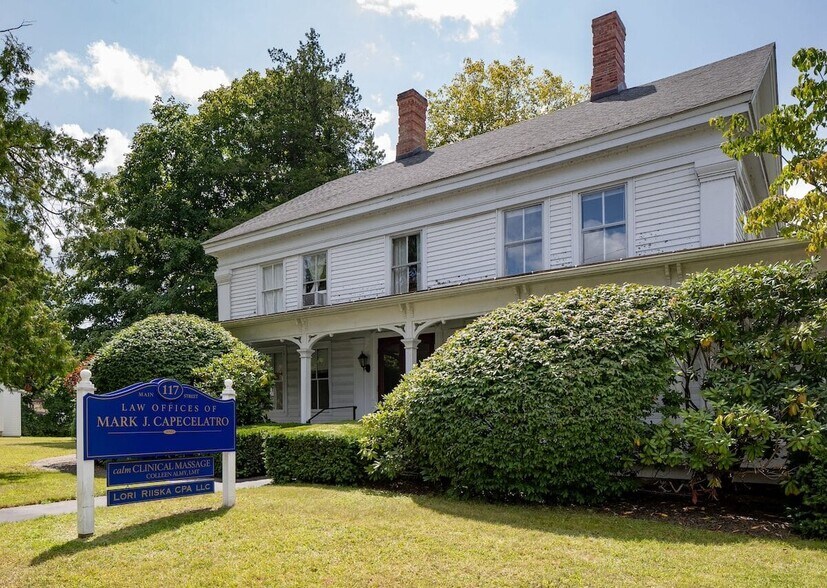More Photos Of 117 Main St, Canaan Office For Sale