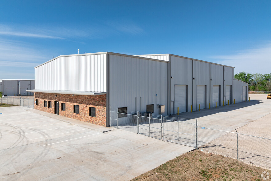 Primary Photo Of 9541 W Reno Ave, Oklahoma City Warehouse For Lease