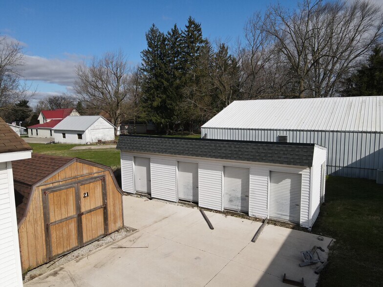 More Photos Of 1021 N Indiana Ave, Syracuse Flex For Sale