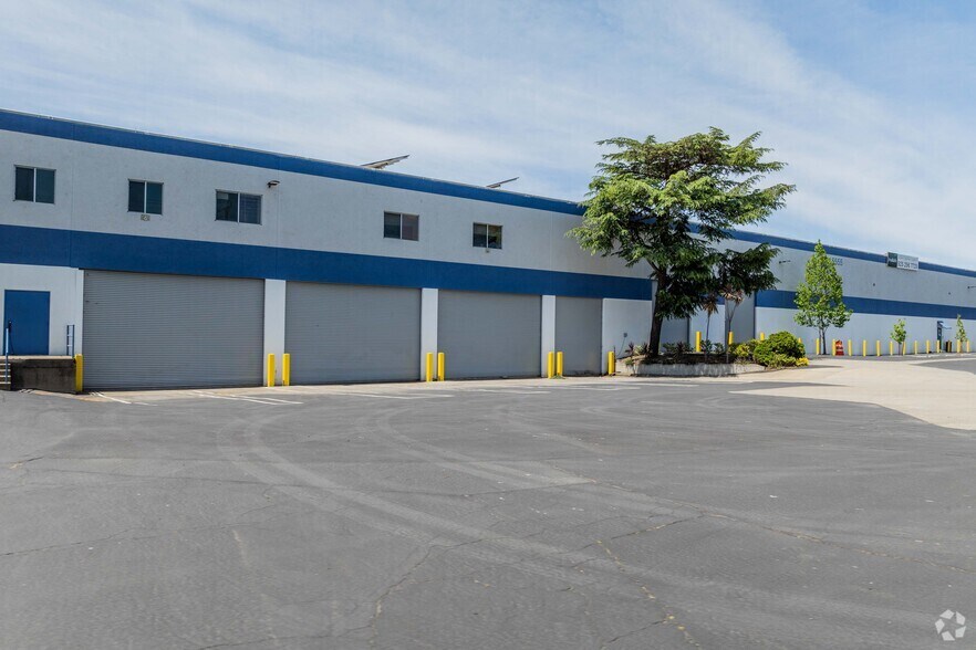 More Photos Of 5555 Broadway, American Canyon Warehouse For Sale