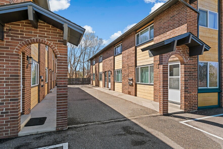 More Photos Of 3035 17th Ave, Longmont Apartments For Sale