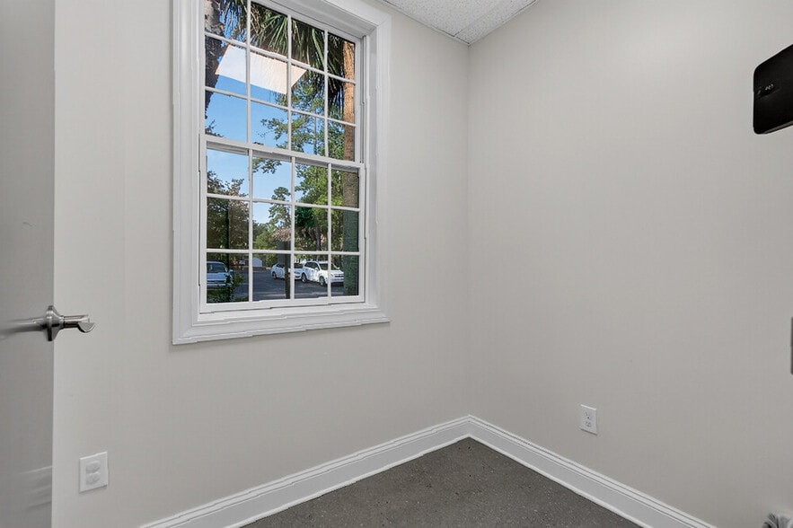 More Photos Of 1930 Charlie Hall Blvd, Charleston Medical For Lease