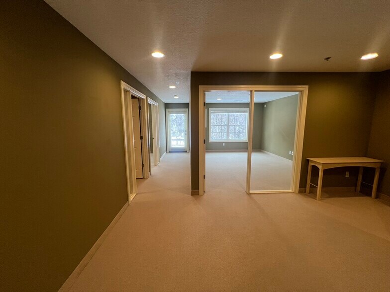 More Photos Of 3820 N Cleveland Ave N, Arden Hills Office For Sale