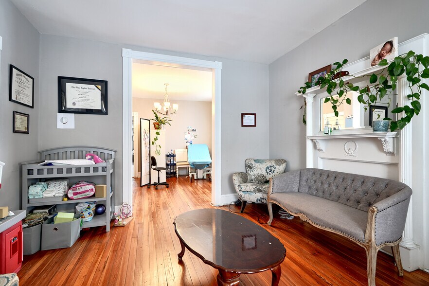 More Photos Of 16-18 Sudbrook Ln, Pikesville Office Residential For Sale