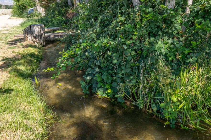 More Photos Of 85 Schoeber Ln, Bishop Manufactured Housing Mobile Home Park For Sale