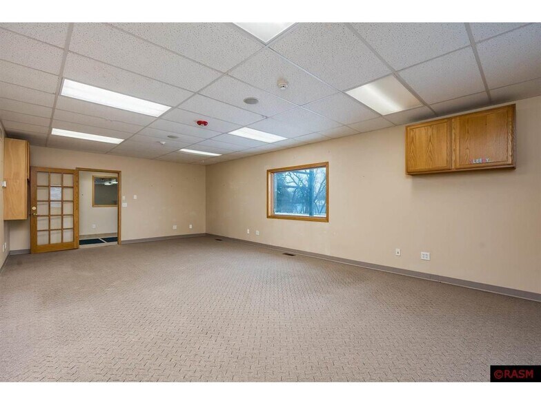 More Photos Of 608 Walnut Ave, Madison Lake Medical For Sale