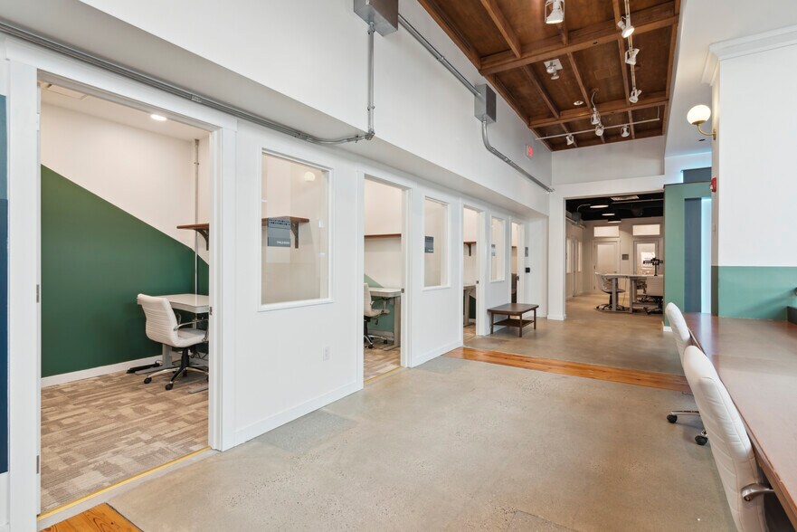 More Photos Of 4230 Main St, Philadelphia Restaurant For Sale