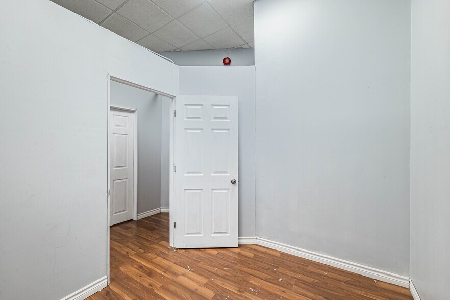 More Photos Of 1625 Albion Rd, Toronto Medical For Sale