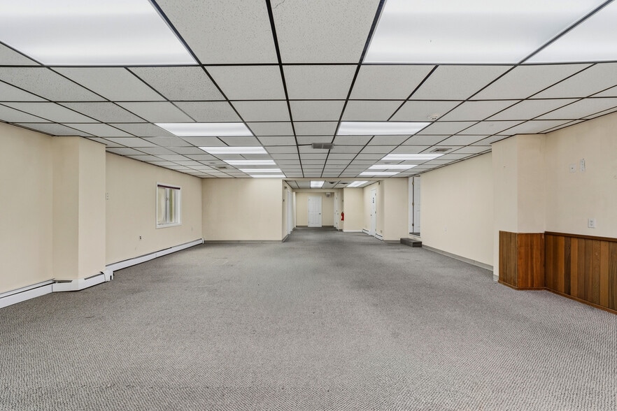 More Photos Of 2406 New Rd, Northfield Office For Sale