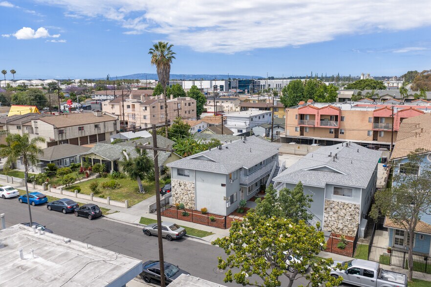 Primary Photo Of 6641 Hammond Ave, Long Beach Apartments For Sale
