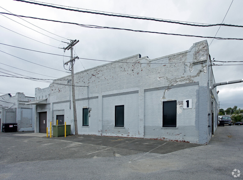 Primary Photo Of 425 Fairfield Ave, Stamford Manufacturing For Lease