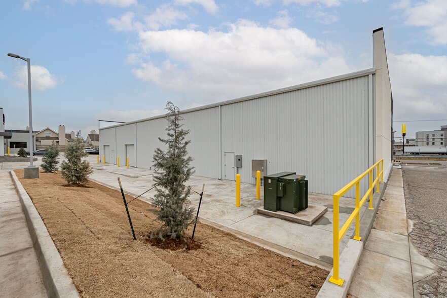 More Photos Of 4415 W Reno Ave, Oklahoma City Storefront Retail Office For Lease