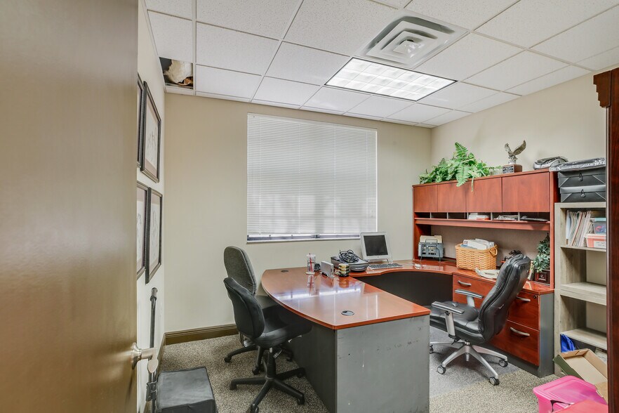 More Photos Of 9101 W College Pointe Dr, Fort Myers Medical For Sale