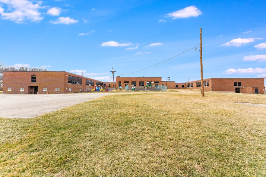 More Photos Of 300 North St, Waynesburg Schools For Sale