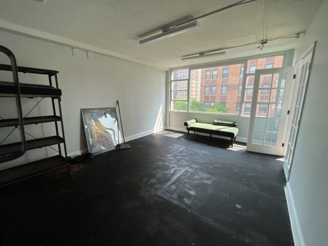 More Photos Of 7270 S South Shore Dr, Chicago Specialty For Lease