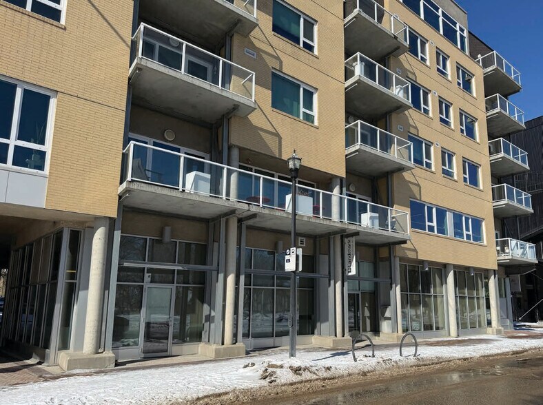 More Photos Of 300 Waterfront Dr, Winnipeg Apartments For Sale