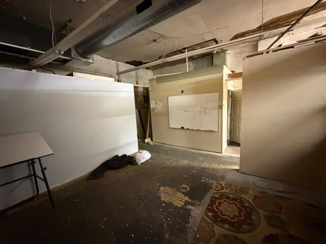More Photos Of 20 N James St, Kansas City Storefront Retail Office For Lease