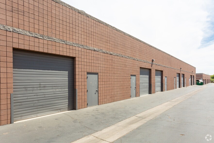 More Photos Of 15679 N 83rd Way, Scottsdale Warehouse For Lease