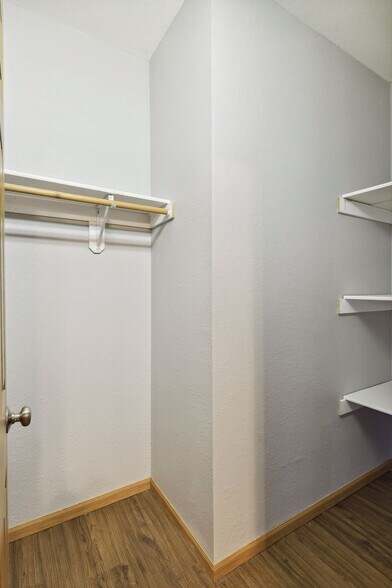 More Photos Of 137 E 17th St, Minneapolis Apartments For Sale