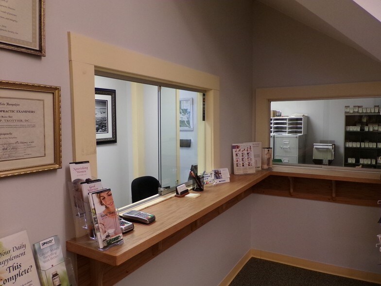 More Photos Of 171 Daniel Webster Hwy, Belmont Storefront Retail Office For Lease