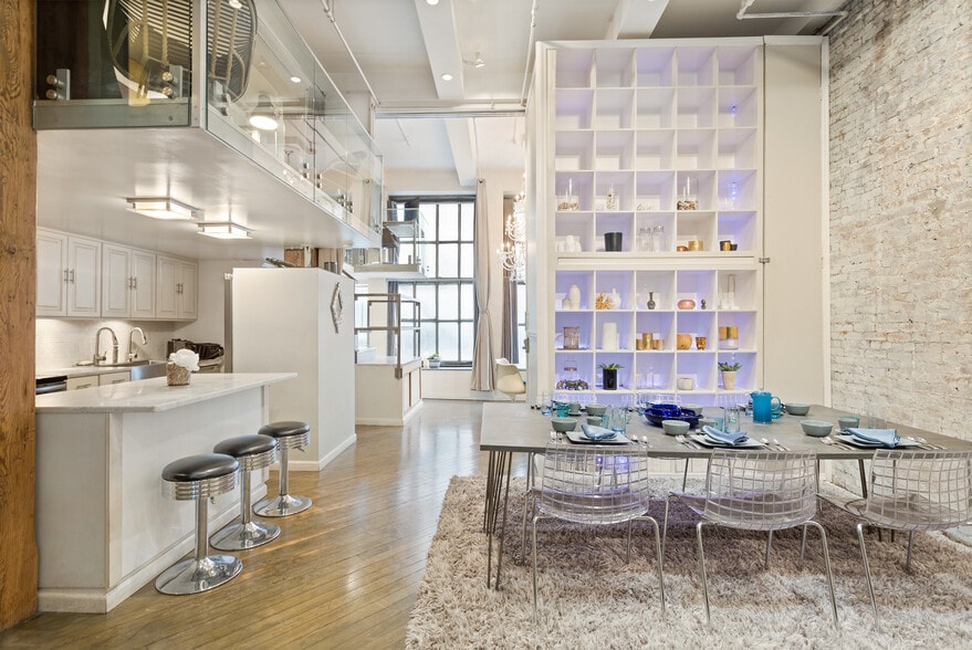 More Photos Of 333 Park Ave S, New York Office For Lease