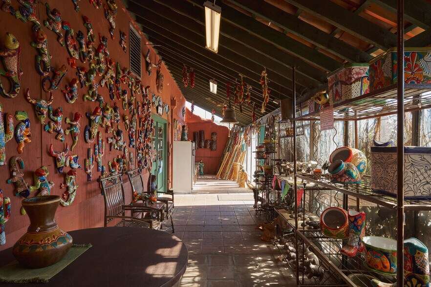 More Photos Of 1670 W Highway 89A, Sedona Storefront Retail Office For Sale