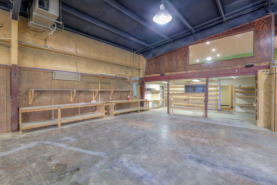 More Photos Of 17321 County Road 41, Archie Manufacturing For Sale