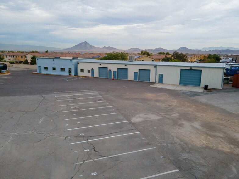 More Photos Of 648 Joey Ln, Henderson Manufacturing For Lease