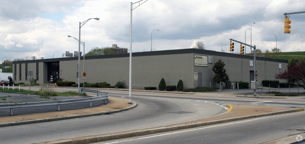More Photos Of 50 Division St, Pawtucket Warehouse For Lease